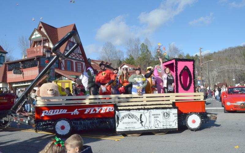 The Helen Christmas parade on Saturday, Dec. 12, at 2 p.m. (file photo)