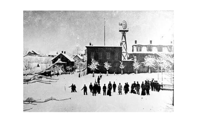 During the Great December Snowstorm of 1886, Dahlonega’s public square was a winter wonderland. The Dahlonega Signal reported 24 inches of snow had accumulated in the area.