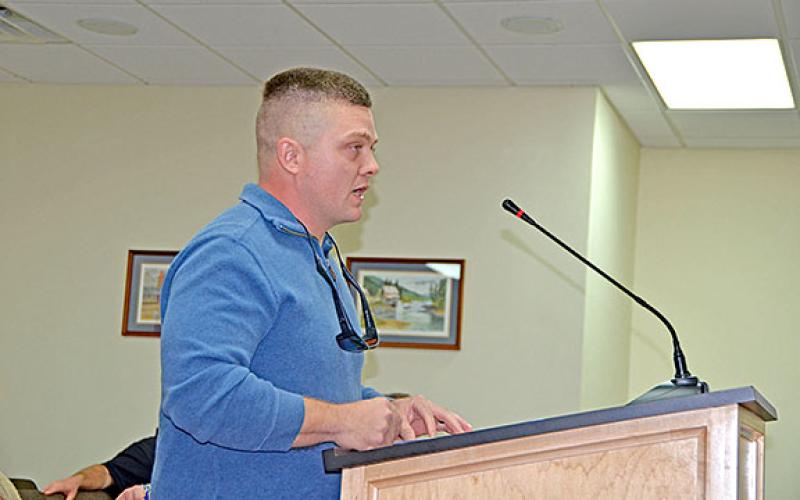 Chris Dorsey addressed county commissioners about a neighbor’s application for a short-term rental. (Photo/Linda Erbele)