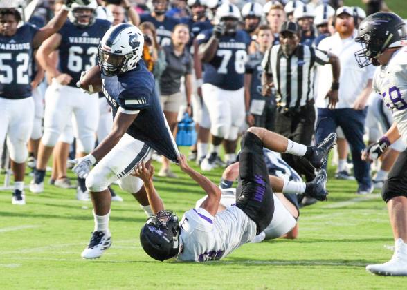 Sophomore running back Zion McMullen rushed for 137 yards and scored three touchdowns in the win over the Indians last Friday night in Cleveland. (Photo/Staci Sulhoff)