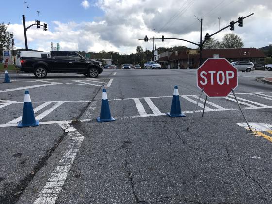 Due to traffic lights being out on the square in Cleveland on Thursday, Oct.  29, stop signs were put in place, making the intersection a four-way stop. (Photo/Stephanie Hill)