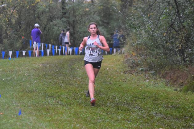 Sydnee Nix led the Lady Warriors' squad with a fourth-place finish.