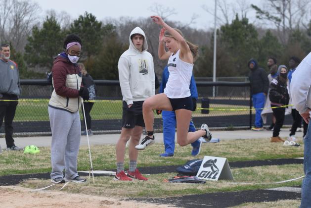Maci Shelnut won the high jump and triple jump. (Photos/Mark Turner)