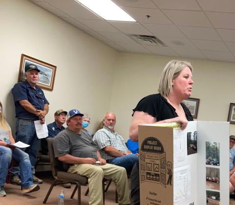 While most speakers were against it, Bonnie Abernathy was among those who said rules to address junky eyesores are needed. (Photo/Wayne Hardy)