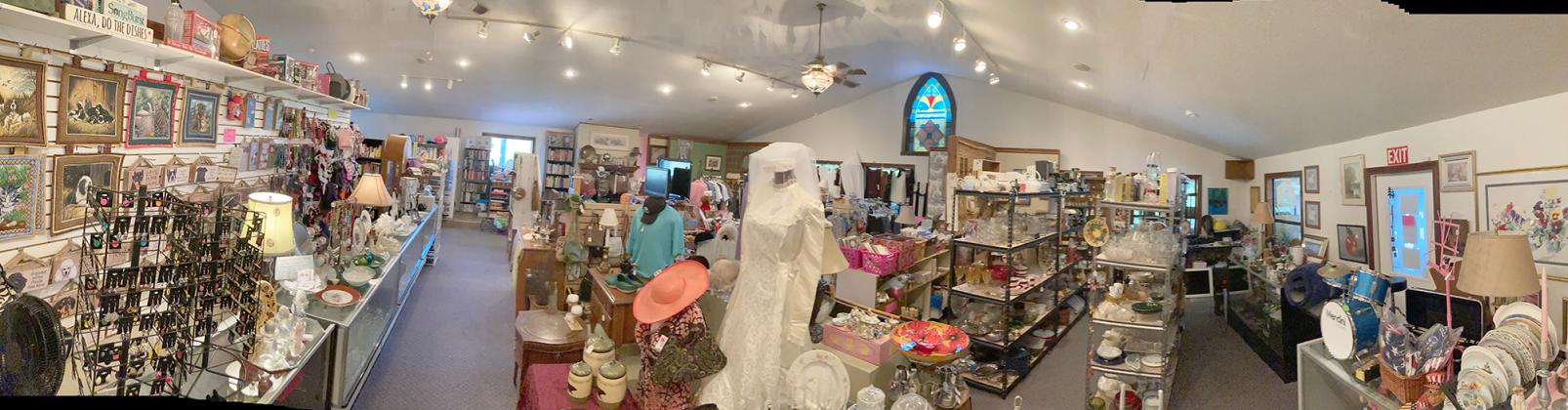 The Smithgall Rescue Re-Tail Thrift Store supports the Charles Smithgall Humane Society animal shelter and adoption center. Community support led the store to relocate to a bigger space this year. (Photo/Wayne Hardy)