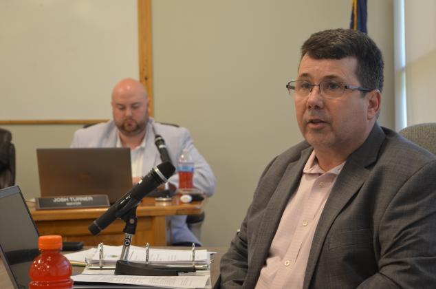 City manager Kevin Harris