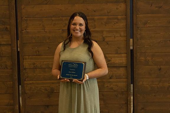 Korri Gibson is the chamber’s first Stellar Service Award winner. (Photo/Noah Johnson)