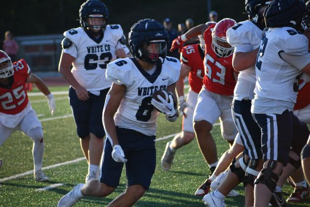 Savion Anderon looks for some running room during the preseason scrimmage last week at Rabun County. WESLEY BRANC/CLAYTON TRIBUNE