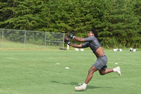 Junior linebacker Zion McMullen is the team's leading returning tackler, finishing the 2019 season with 72 total tackles. (Photo/Mark Turner)