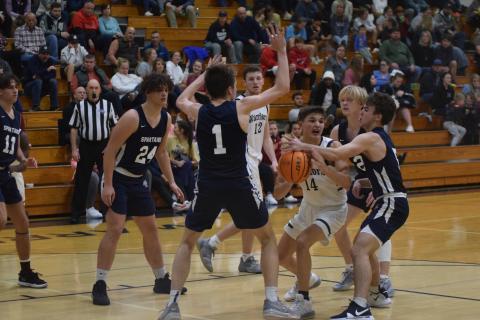 Jadon Yeh had had a game-high 16 points in the region win over West Hall. (Photos/Mark Turner)