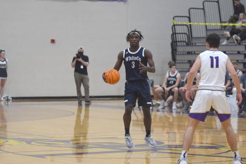 Silas Mulligan had a team-high 22 points in the win. (Photo/Mark Turner)