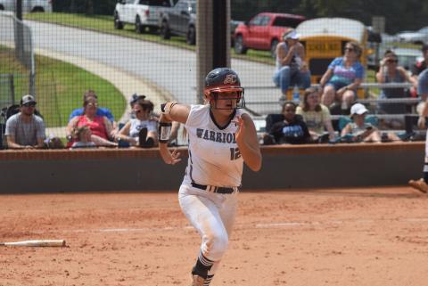 Liana O'Kelly had a huge week last week, homering three times and driving in seven runs. (Photo/Mark Turner)