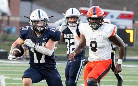 Ryan Fowler rushed for 160 yards on 15 carries and scored two touchdowns. (Photo/Staci Sulhoff)