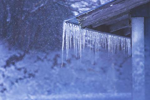 White County will open a shelter Saturday morning for individuals and families who have factors that limit their ability to safely shelter in place during the winter storm. METRO CREATIVE