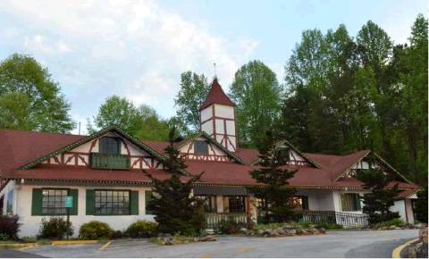 Besides items depicting Helen’s history, the Helen Arts &amp; Heritage Center features artwork from local artists. The center is open Monday through Saturday from noon to 4 p.m. Call 706-878-3933 or visit helenarts.org. Photo/Stephanie Hill