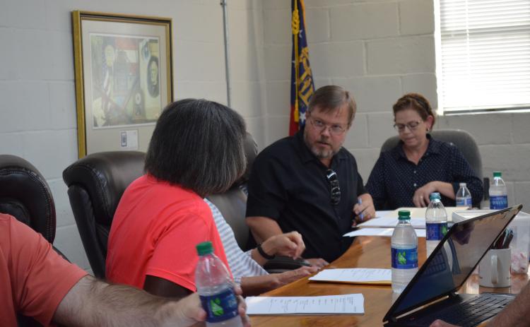 Cleveland City Councilwoman Annie Sutton and Mayor Shan Ash exchange words at the council’s Monday, Sept. 9 meeting. (Photo/Stephanie Hill)