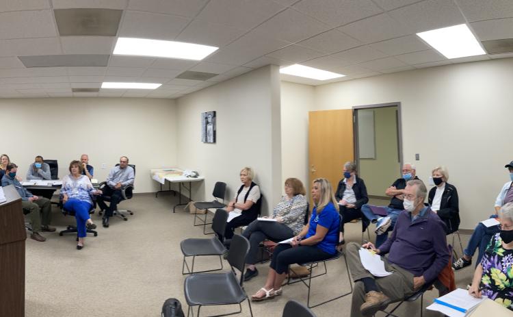 State Sen. Steve Gooch (left) addresses an audience of residents and elections officials May 3. (Photo/Wayne Hardy