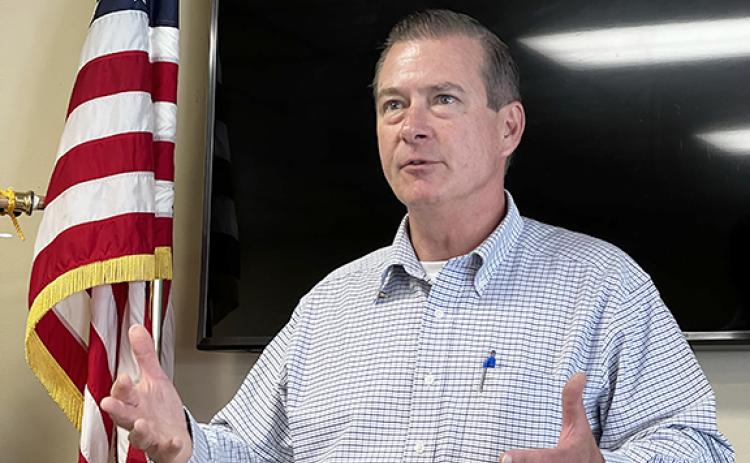 Mike Renshaw speaks at an August 2022 White County Rotary Club meeting. (Photo/Linda Erbele)