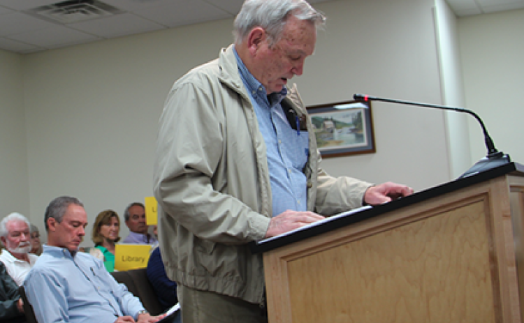 Terry Goodger asked county officials not to delay building a new library.  (Photo/Denise Etheridge)