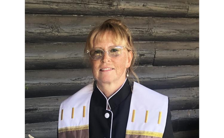Victoria Chandler officiates weddings in White County and in surrounding areas.