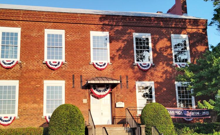 The White County Historical Society, located in the historic courthouse, is decorated in honor of America’s 250th anniversary. The society is offering special programs and events throughout the year to commemorate the milestone. DENISE ETHERIDGE/WCN
